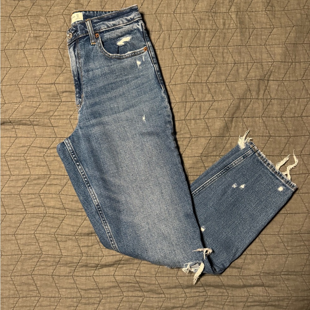 Abercrombie high rise mom Jean